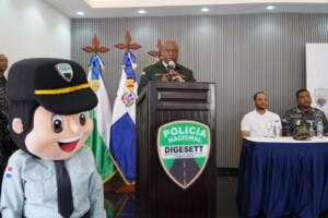 DIGESETT lleva su programa «Un Casco Para Salvar Tu Vida» al municipio de Sánchez