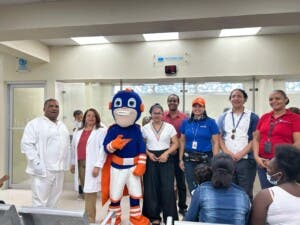 Hospital Robert Reid y Edesur promueven uso seguro de la energía eléctrica
