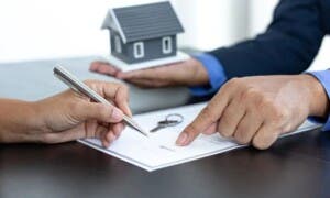 Desarrolladores inmobiliarios dicen pierden recursos por dificultades en procedimientos