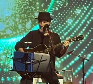 Pancho Varona en un viaje íntimo y poético
