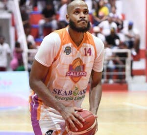 Joan Durán guía a Calero en basket SD