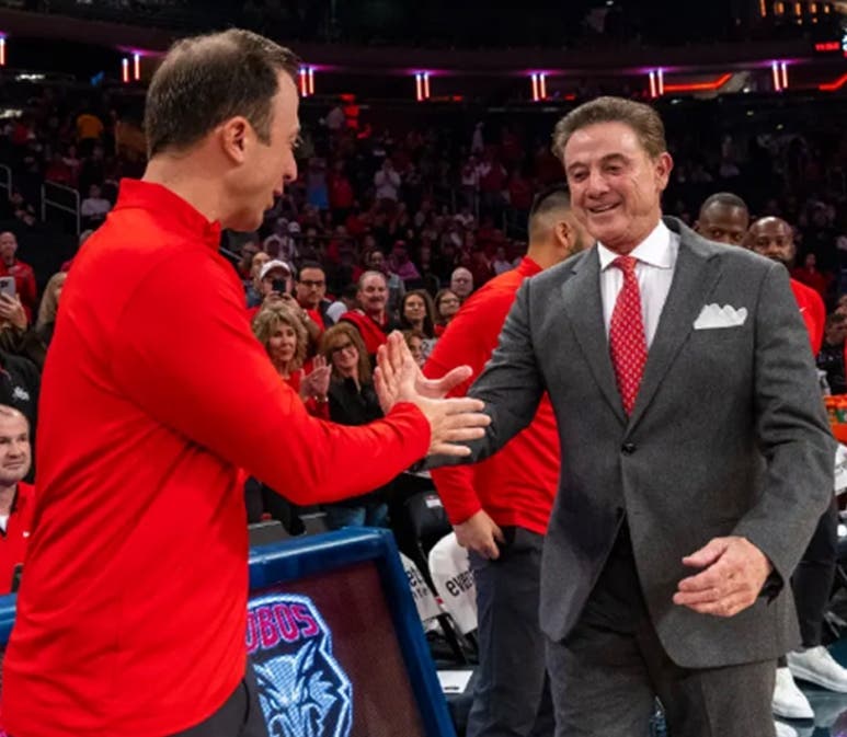 Los Pitino hacen historia como dirigentes NCAA