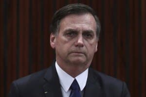 A Jair Bolsonaro ni el Chaupulín Colorado lo salva