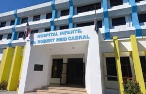 Familia reclama justicia para niña quemada por adolescente en Santo Domingo Este