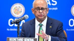El surinamés Albert Ramdin, elegido nuevo secretario general de la OEA