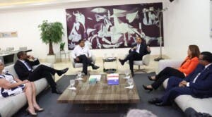 Dicen clínicas y AFP limitan acceso salud