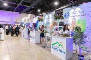 Analizan avance empresarial de Puerto Plata
