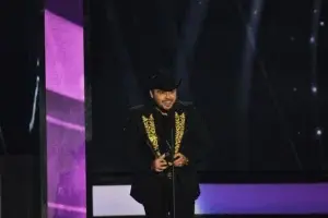 Cantante Gerardo Ortiz se declara culpable de dar conciertos a narcotraficantes mexicanos