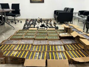 Incautan en República Dominicana cargamento de armas y 36,000 municiones rumbo a Haití