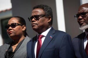 Fritz Alphonse Jean toma posesión de la presidencia del Consejo de Transición de Haití