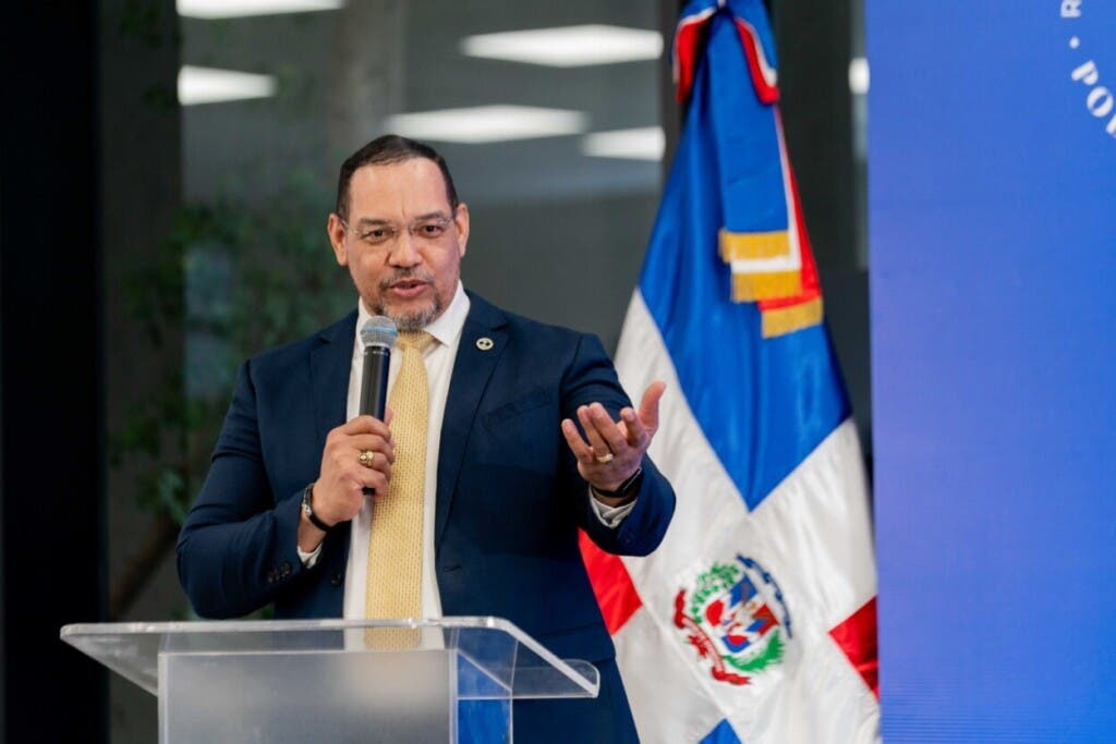La reunión, realizada en la nueva Ciudad Judicial de Santo Domingo Este, contó con la participación de jueces de la Sala Penal de la Suprema Corte de Justicia (SCJ), como María Garabito y Fran Soto; el primer sustituto de la procuradora general de la República, Rodolfo Espiñeira Ceballos; y el director de la Oficina Nacional de la Defensa Pública, Rodolfo Valentín Santos. 