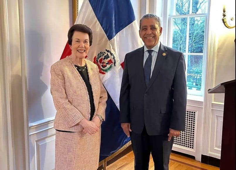 Sonia Guzmán y Adriano Espaillat