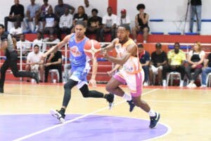Calero vence a Las Caobas en torneo de baloncesto