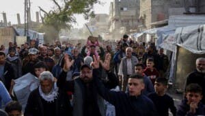 Palestinos protestan contra Hamás en el norte de Gaza