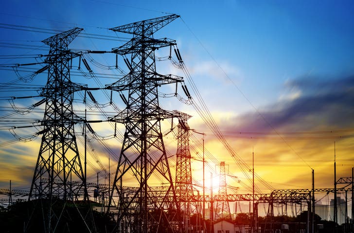 La Empresa de Transmisión Eléctrica Dominicana (ETED), compañía eléctrica estatal cuyo objetivo es operar el Sistema Eléctrico Nacional Interconectado (SENI) para proveer servicios de transporte de energía eléctrica en alta tensión a todo al territorio nacional.
