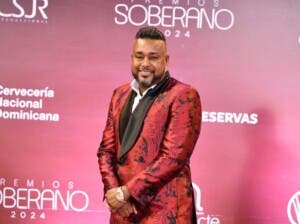Luis Miguel se lleva Soberano como bachatero del año