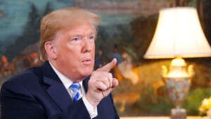 EE.UU. ordena negar residencia a extranjeros con problemas de salud como la obesidad