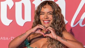 Karol G estrena en Medellín su documental “Mañana fue muy bonito”, que llegará a Netflix el 8 de mayo
