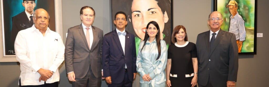 Juan Daniel Balcácer, Manuel Corripio Alonso, Francisco Ortega Polanco, Nilda Bueno, María Guzmán y José Alcántara Almánzar. /Foto Olga de la Cruz
