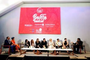 Voces se unen para cantar al bolero de RD