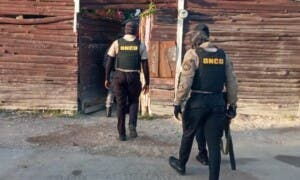 Operativo en San Cristóbal: agentes y fiscal ilesos tras ataque de un narco conocido