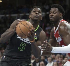 Timberwolves logran una victoria clave