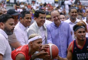 El Plaza asume liderato de la final basket Santiago; derrota a Pueblo Nuevo