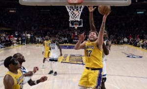 Luka y LeBron Dirigen desquite de los Lakers