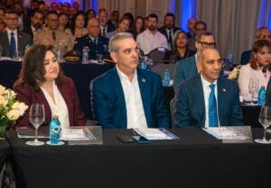 Abinader asiste conferencia anti drogas sintéticas