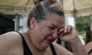 “Queremos que nos entreguen nuestros muertos”: dolor y desesperación en la morgue “Queremos que nos entreguen nuestros muertos”: dolor y desesperación en la morgue
