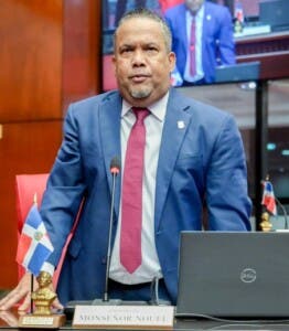 Héctor Acosta «El Torito» denuncia funcionarios no atienden demandas de miembros del PRM