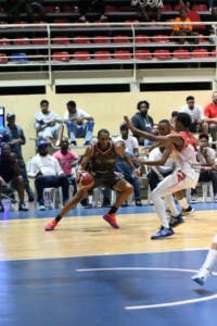 Los Mina vence a Los Alcarrizos en baloncesto de ABASADO