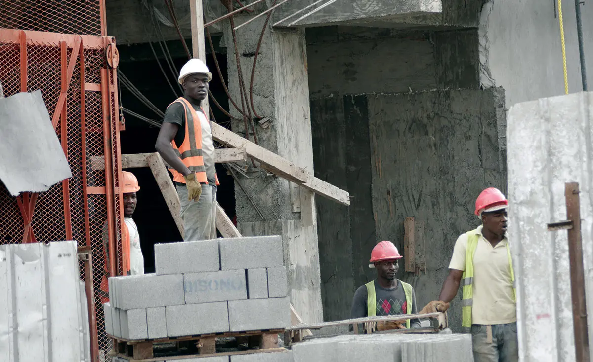 Hipólito Mejía y Limber Cruz quieren se regularice la mano de obra haitiana
