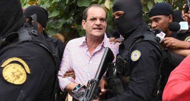 La Primera Sala del Tribunal de Ejecución de la Pena del Departamento Judicial de Santiago, dejó en libertad a Winston Rizik Rodríguez, conocido como «El Gallero», tras cumplir su condena de 10 años de prisión por narcotráfico, lavado de activos y posesión ilegal de armas.