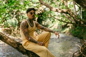 Rauw Alejandro lanza el single ‘Carita linda’, una carta de amor a Puerto Rico