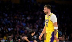 Luka Doncic: “No es una buena manera de empezar” la ronda de eliminatorias contra los Wolves