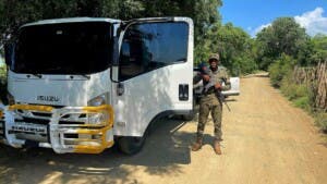 Ejército recupera en Dajabón camión robado en Santo Domingo