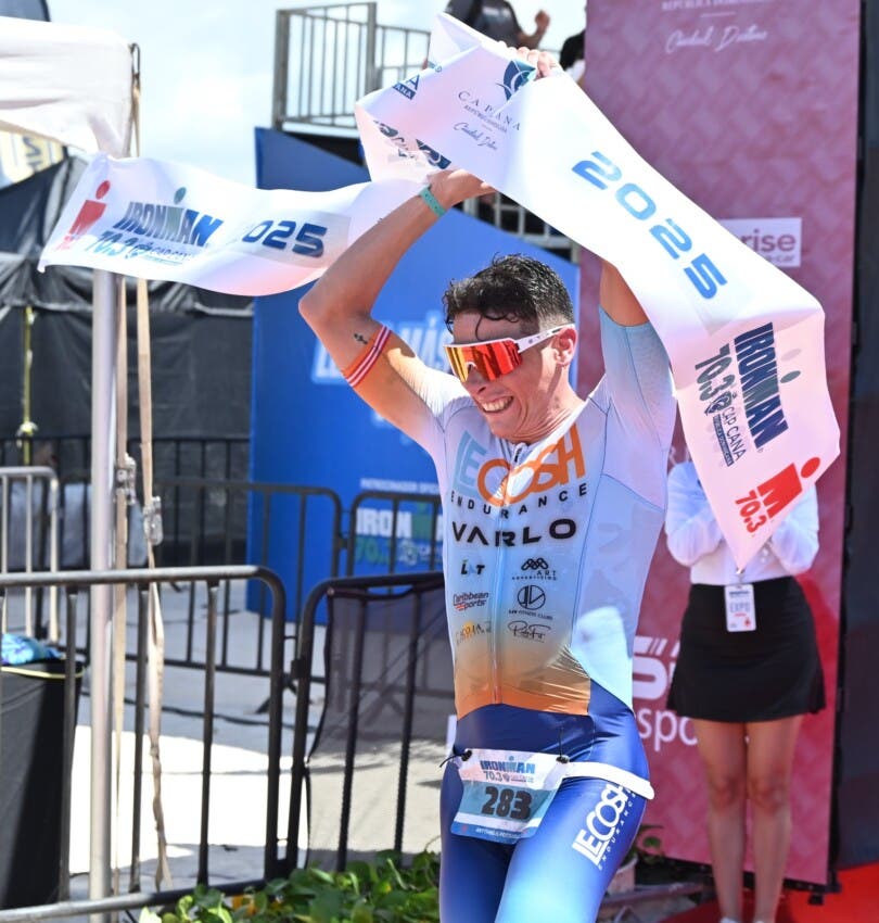 Javier Figueroa ratifica hegemonía en Ironman 70.3 Cap Cana