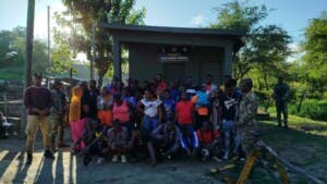 Ejército captura 44 haitianos indocumentados en Dajabón