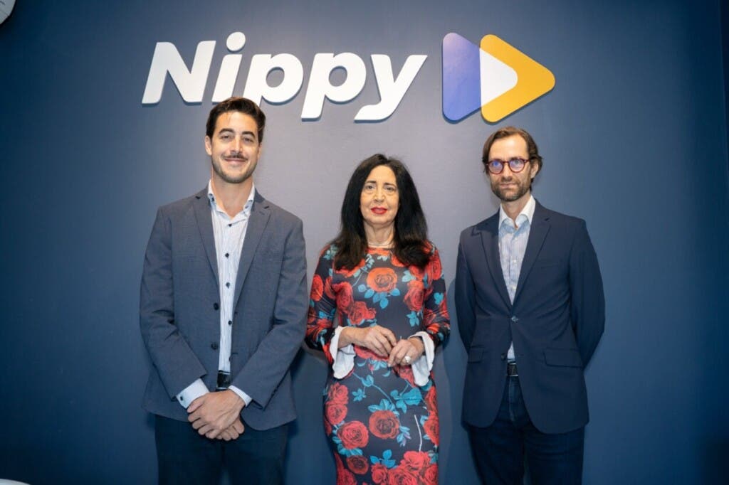 Nippy y Motoben impulsan inclusión digital de motoconchistas