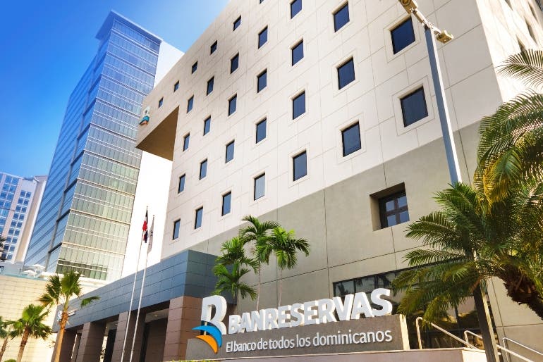 Premian Banco Reservas como el mejor de RD