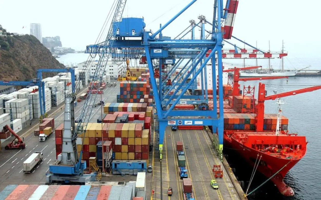 Unión Nacional de Empresarios denuncia alzas costo importaciones
