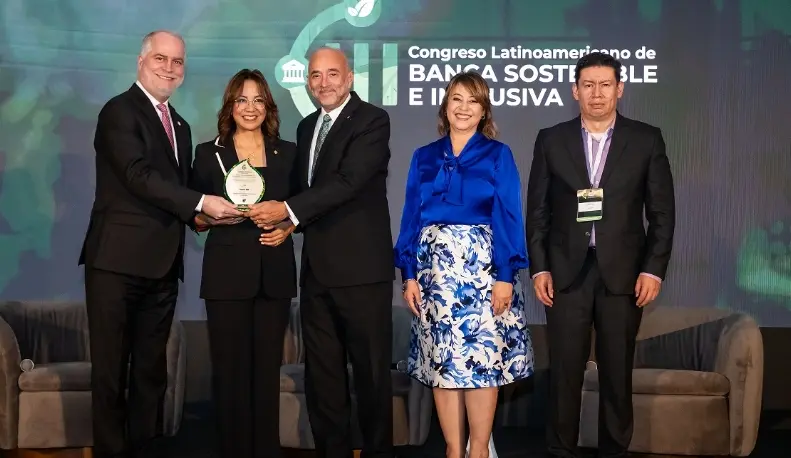 Banco BHD recibe premio objetivos sostenibles