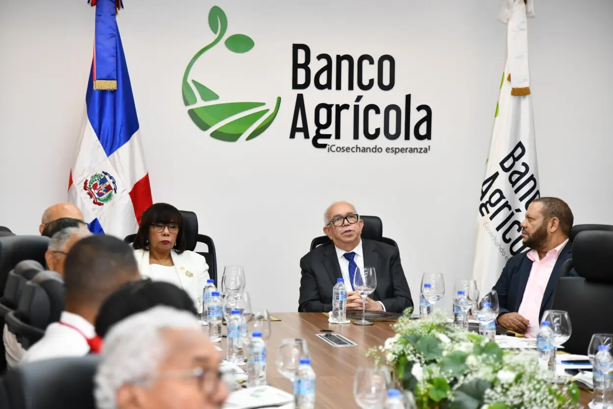 Banco Agrícola dará apoyo frutas no tradicionales RD