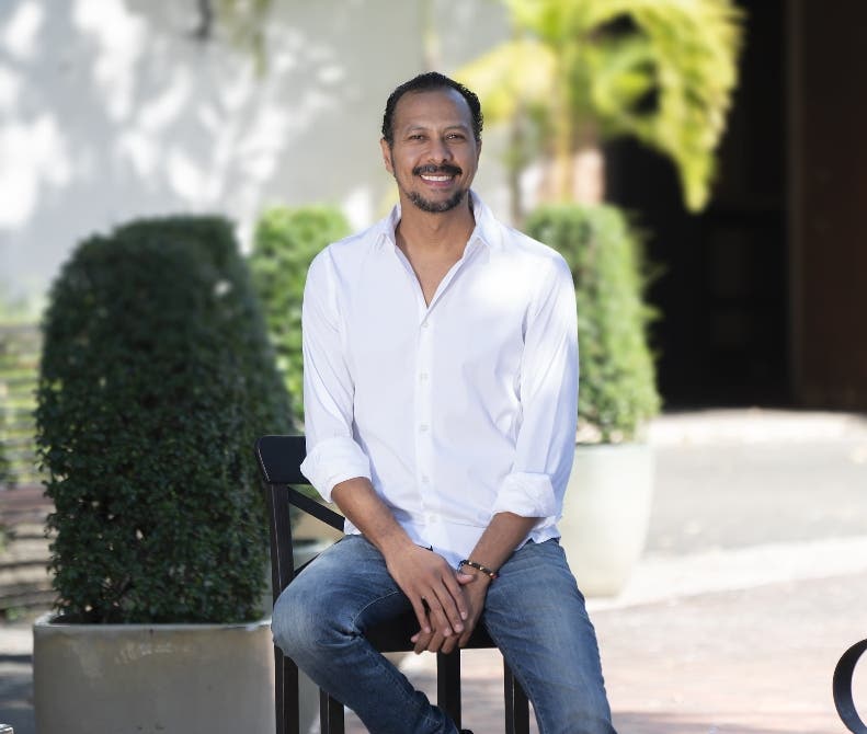 Manuel Raposo y su compromiso en “La bachata de Biónico”