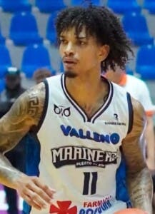 Los Marineros navegan solos en el primero