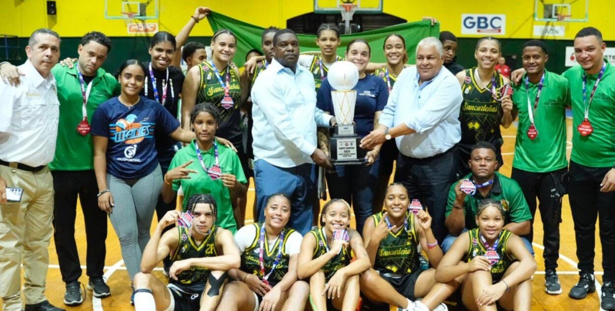 San Carlos campeón del basket femenino DN