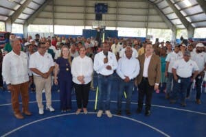 Gobierno inicia proceso titulación propiedades en Sabana de la Mar