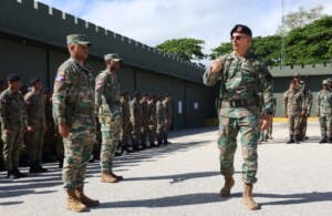 Cancelan raso de Ejército dicen recibió dádivas
