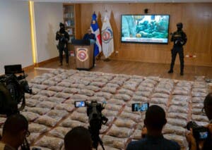 Descubren 334 paquetes de cocaína camuflados en “auyamas” plásticas en Caucedo